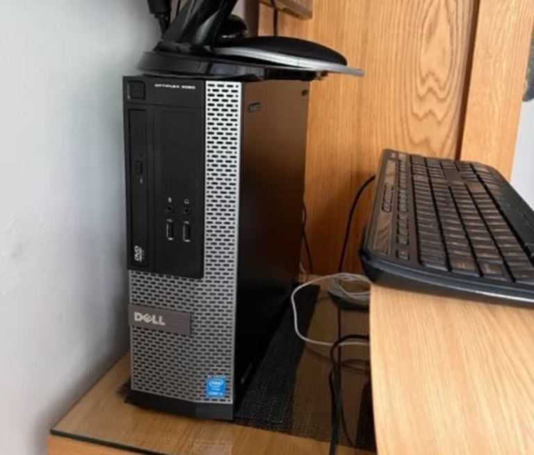 DELL OPTIPLEX 3050 CORE i 5 DESKTOP PC
