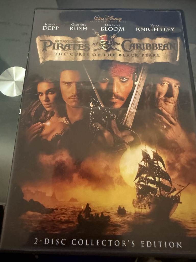 Pirates Of The Caribbean The Curse Of The Black Pearl Hollywood Blockbuster 2 Disk DVD