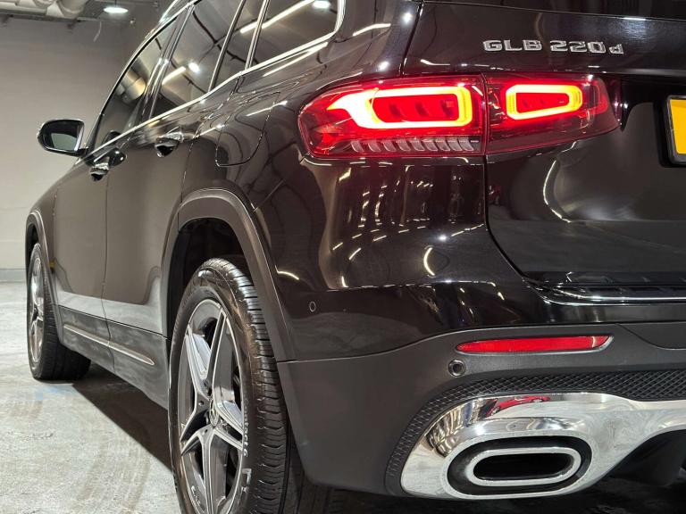 2021 Mercedes-Benz GLB 2.0 GLB 220 AMG Line Premium+ D 4Matic Auto 4WD 5dr SUV Diesel Automatic