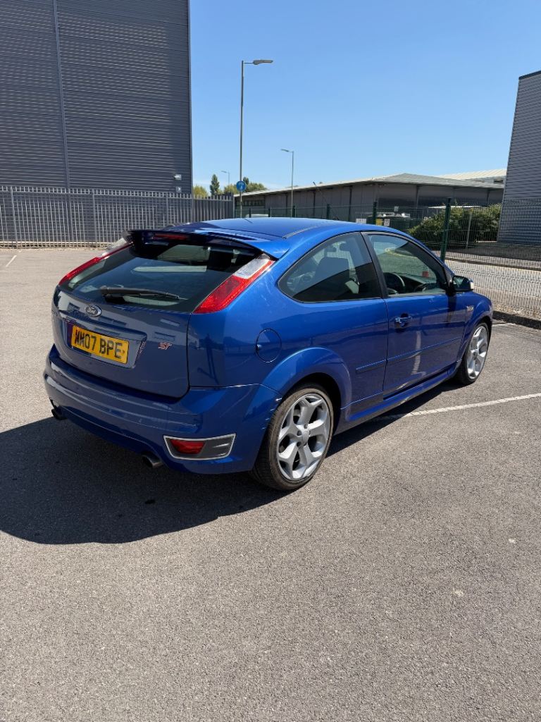 Ford, FOCUS, Hatchback, 2007, Manual, 2522 (cc), 3 doors