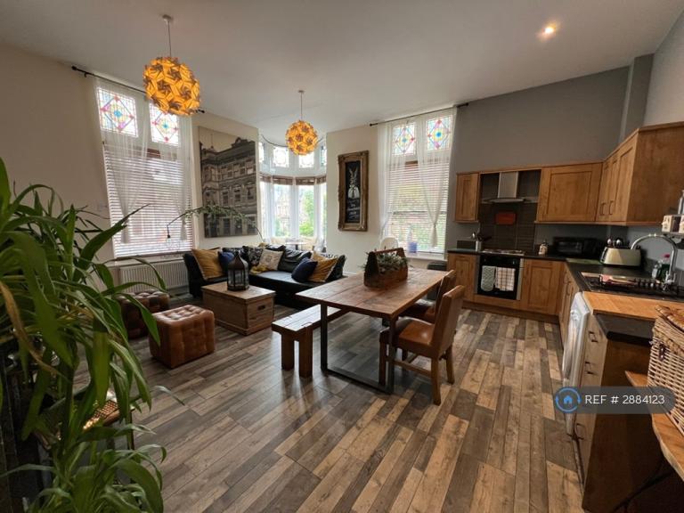 2 bedroom flat in Dale Rd, Matlock, DE4 (2 bed) (#2884123)