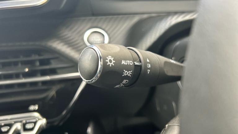 2024 Peugeot 2008 1.2 PureTech 130 Allure 5dr Petrol Estate Estate Petrol Manual