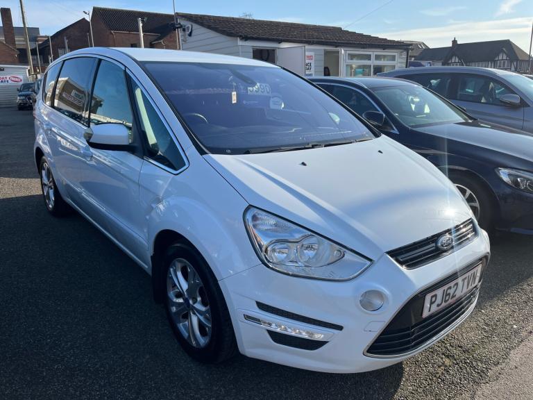 2013 Ford S-Max 2.0 TDCi 140 Titanium 5dr MPV Diesel Manual
