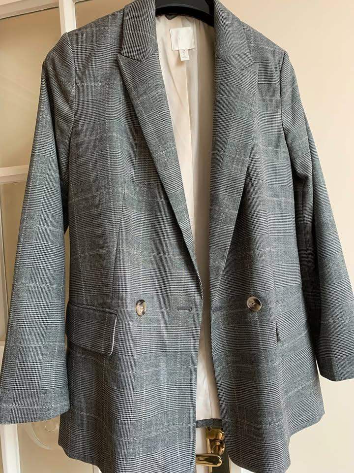 WOMEN PRINCE OF WALES BLAZER - SIZE 10 - GREY - NEW