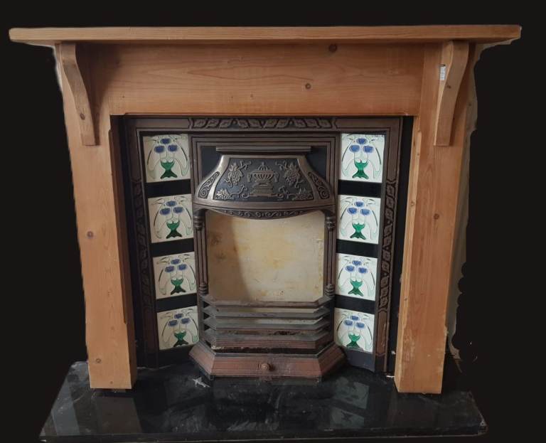 BEAUTIFUL LATE VICTORIAN CAST IRON INSERT FIREPLACE, HARDWOOD SURROUND, BLACK MARBLE FLOORING