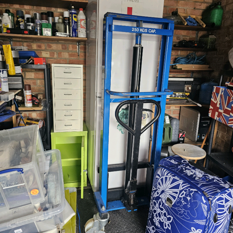 Pallet truck forklift pump truck 