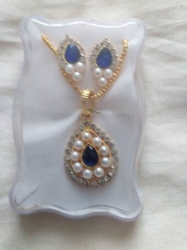 New Gold Tone Necklace & Earring Set with Blue & Pearl Accents