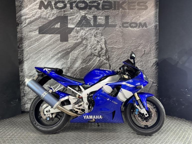 YAMAHA R1 2000