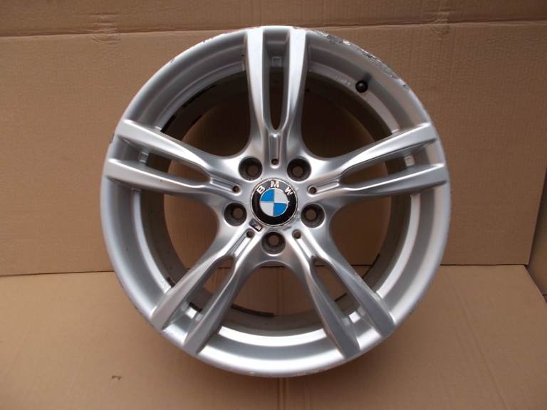 BMW Original 18in Rear Alloy Wheel 8.5Jx18 BMW M Sport F30 3 Series