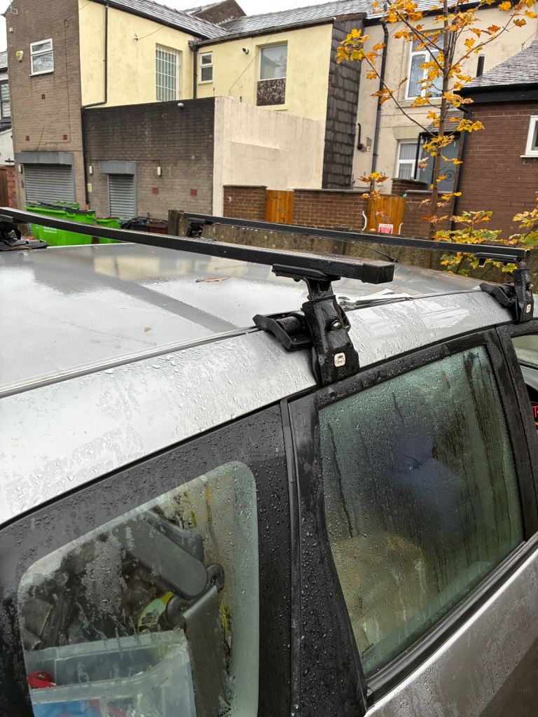 Roof rack for Honda jazz 