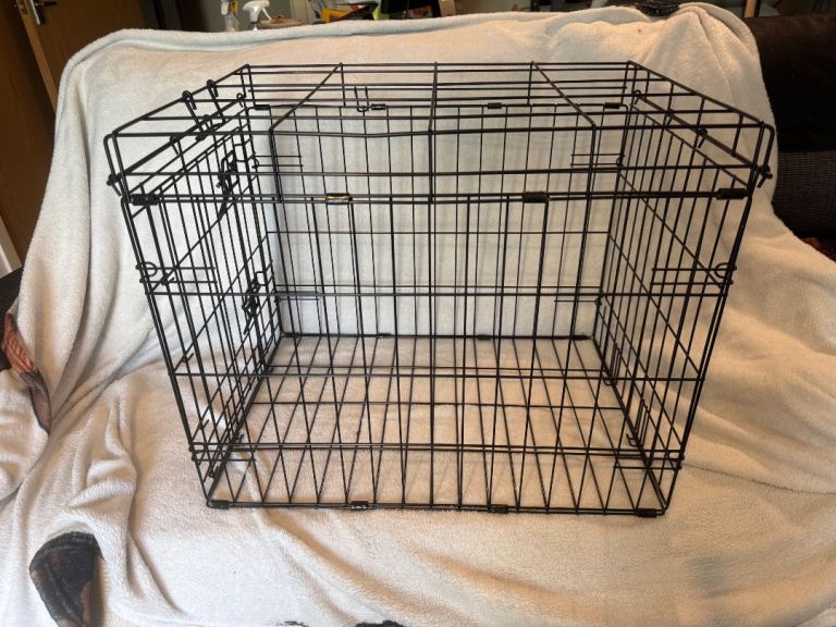 Dog cage 