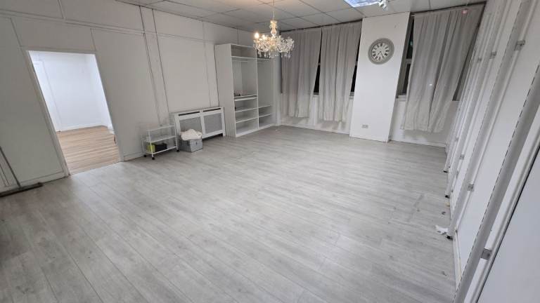  2-Room Studio Space - AJ House Business Center - £650pcm