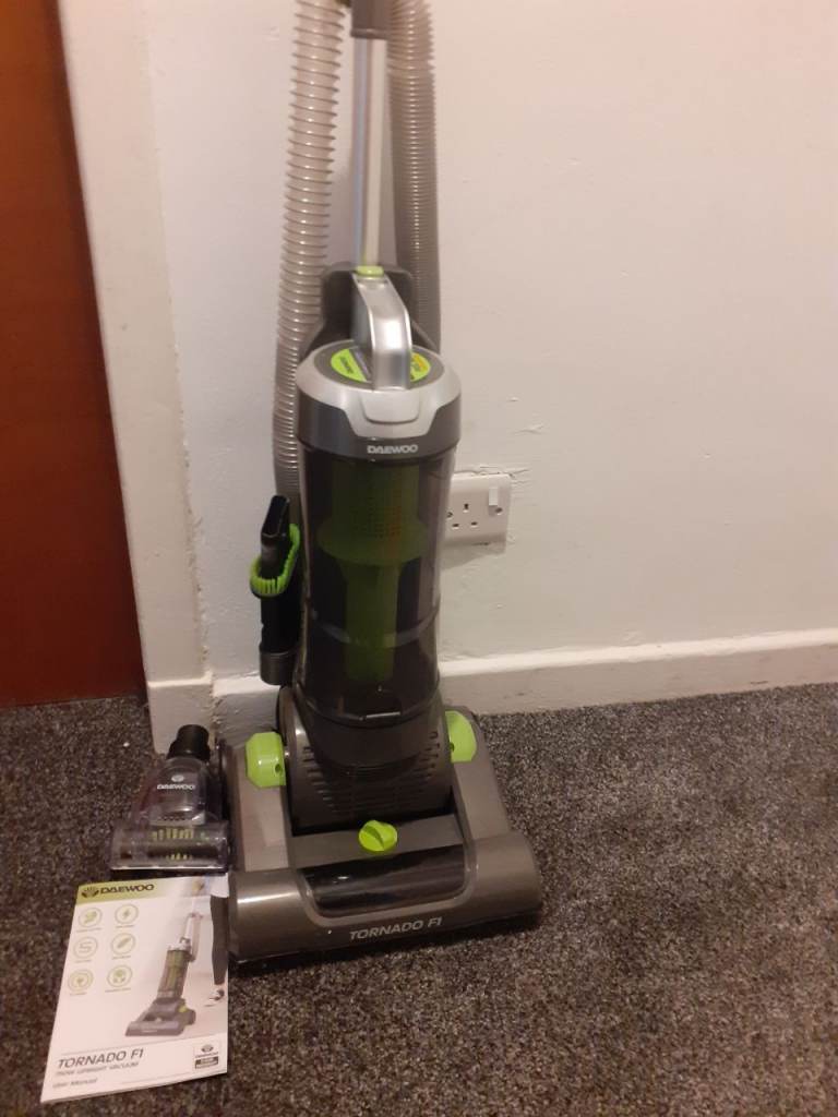 Daewoo Tornado F1 750W Upright Vacuum Cleaner