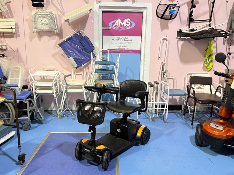 Van Os Tempo 4mph Mobility Scooter - Long Range - Dismantles quickly for Transportation By Car