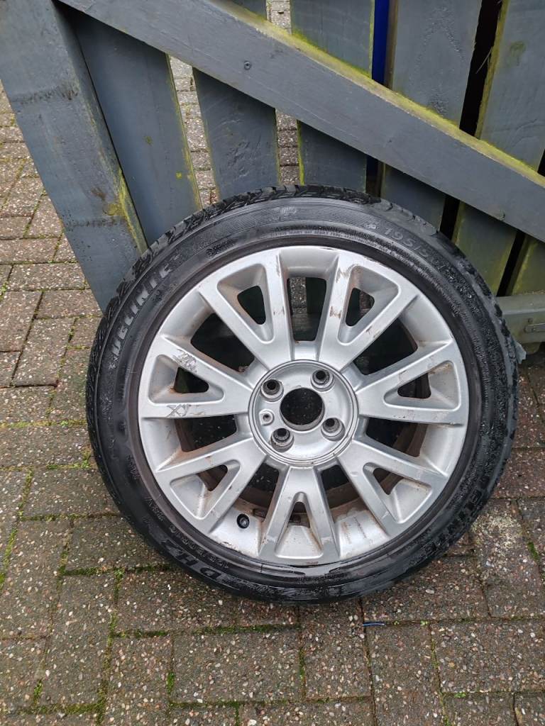 16" clio turbo alloy wheel