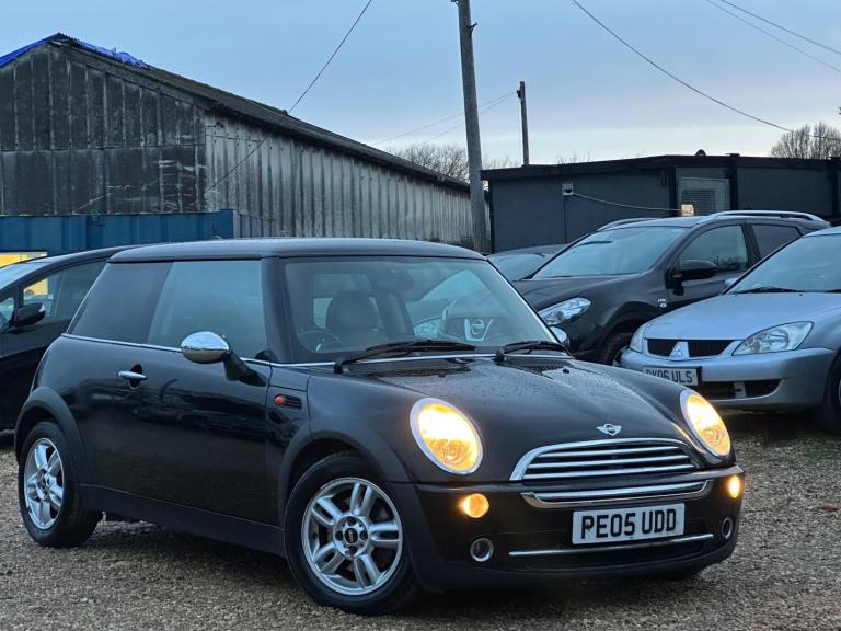 2005 MINI Hatch 1.6 Cooper Euro 4 3dr HATCHBACK Petrol Manual