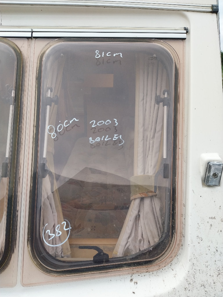 2003 bailey ranger caravan front nearside window 