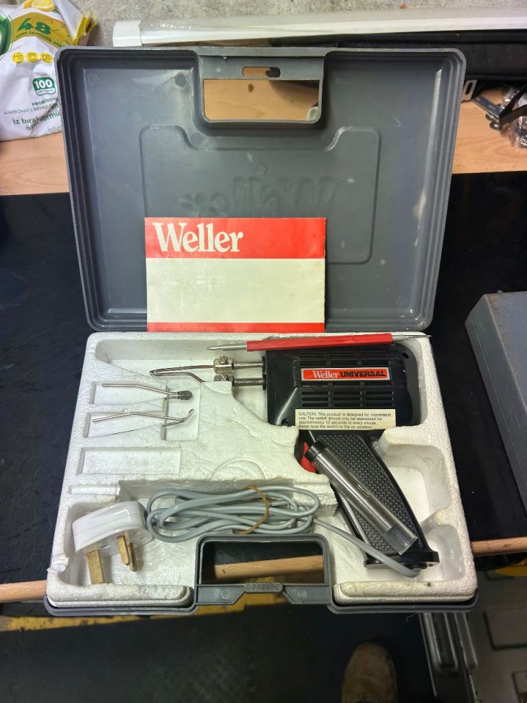 Weller Universal Soldering Iron Kit with Case