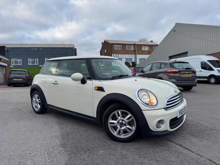 2011 MINI Hatch 1.6 One 3dr HATCHBACK Petrol Manual