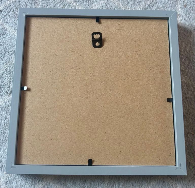 Besties Pebble Picture In Grey Glass Picture Box Frame , £3.50 for Sale