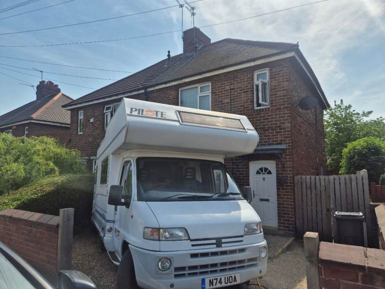 *5 berth motorhome*Peugeot boxer 2.5D pilote 57k*absolute bargain at £7000! 