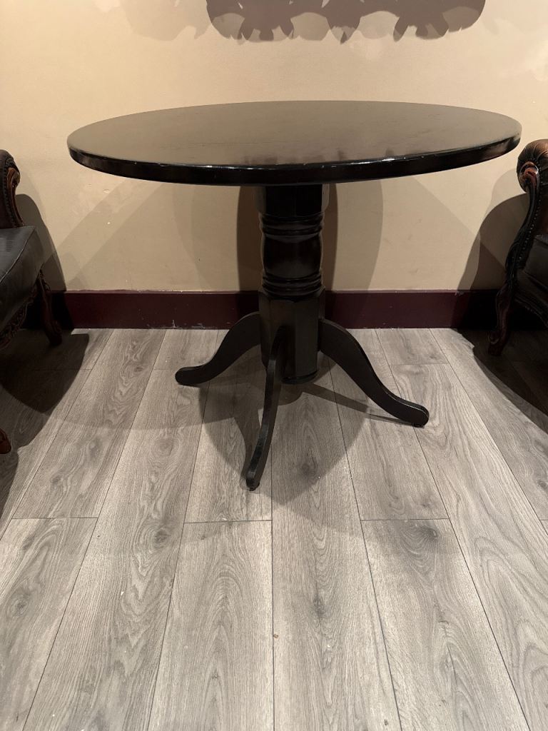 Beautiful restaurant tables 