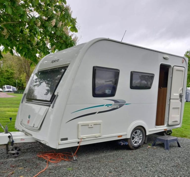 Eldiss explore 4 birth caravan 