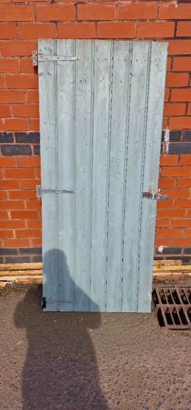 Wooden Shed Door with Hinges and Latch – Good Condition