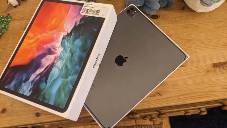 Ipad pro 4th gen 12.9"