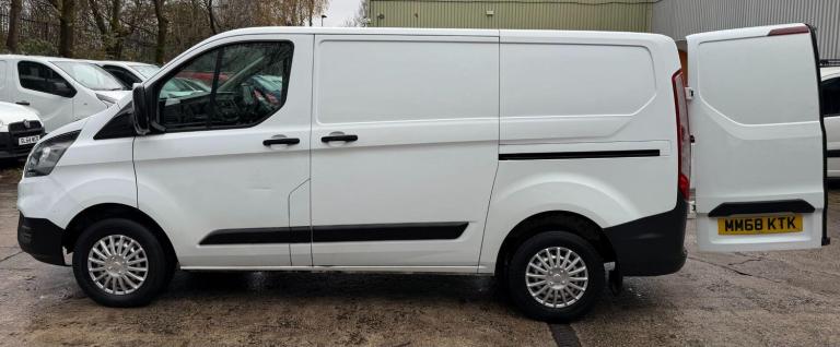 2018 Ford Transit Custom 2.0 TDCi 105ps Low Roof Van PANEL VAN DIESEL Manual
