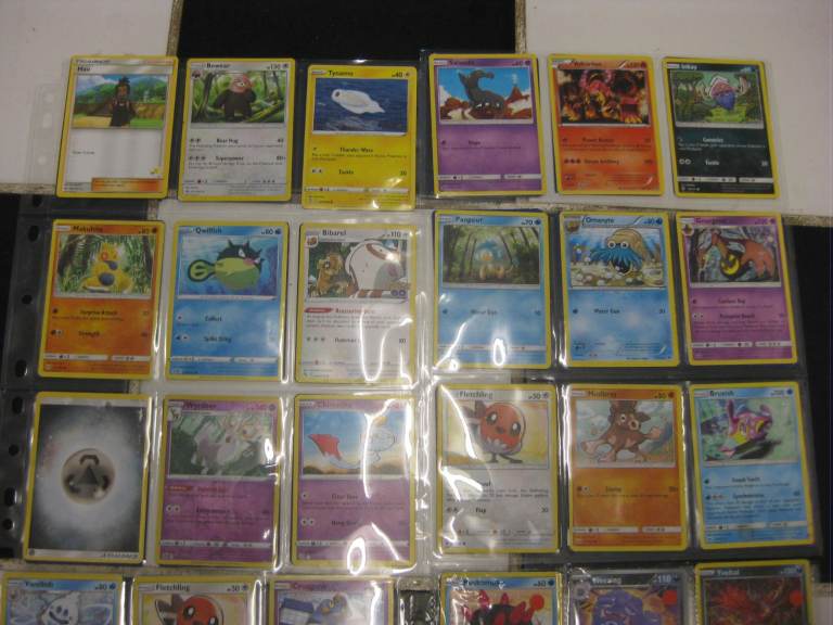 500 Pokemon Cards. Collection from Aylesbury HP21
