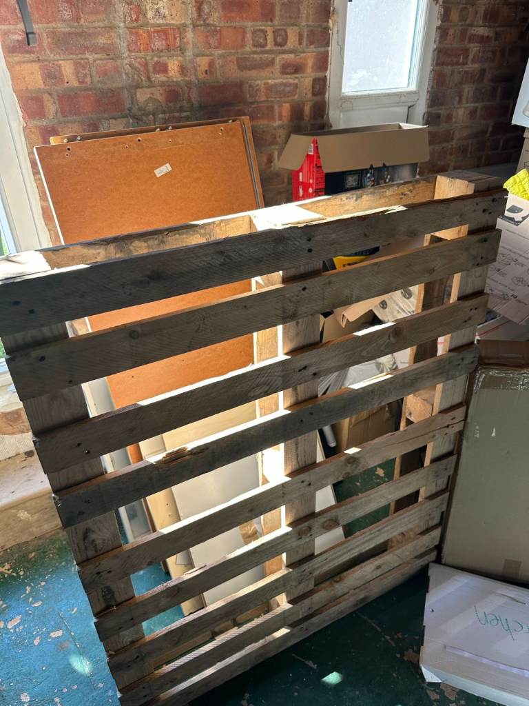 Wood Pallet - FREE