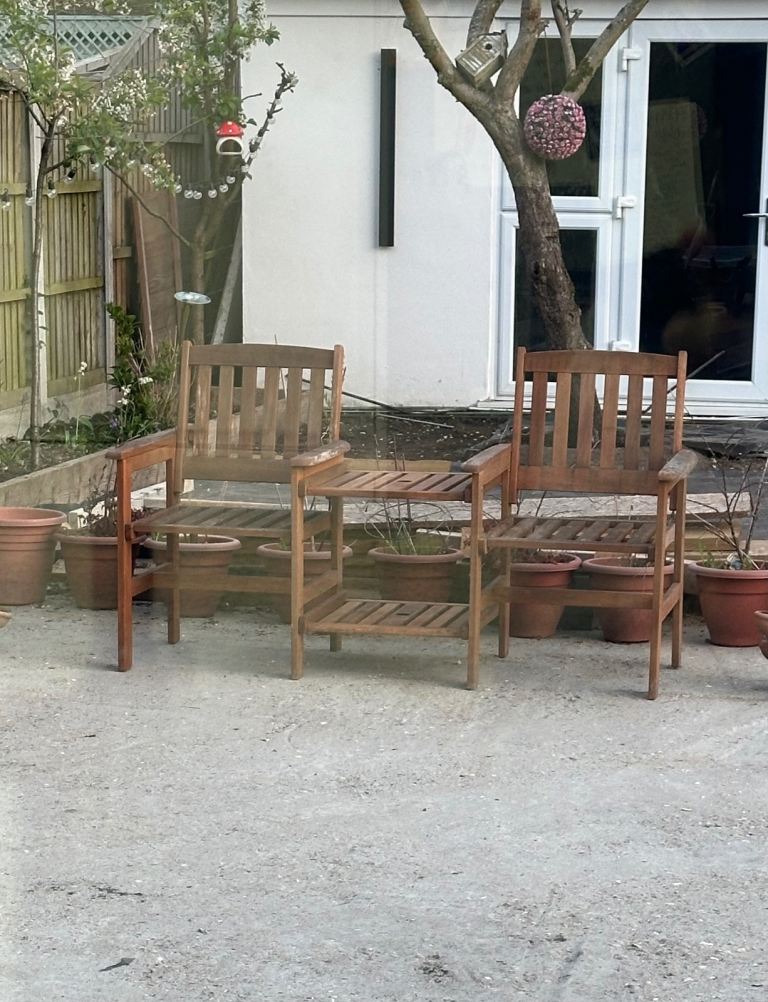 Garden plant pots, brown plastic £2.50 each or all 12 pots for £27