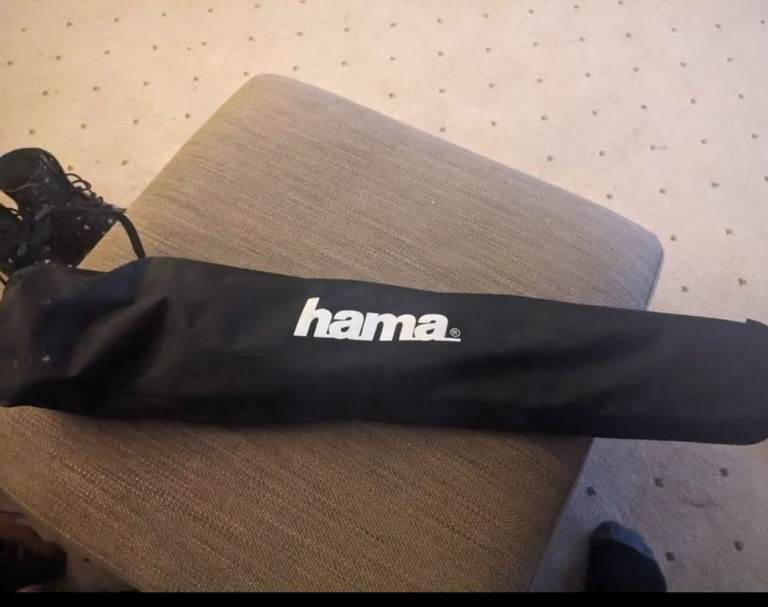 Hama Camera Tripod with Carry Bag – Good Condition