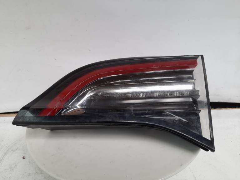 Tesla Model 3 Tail Light Rear Lamp O/S 2017-2026 4 Door Saloon Rh