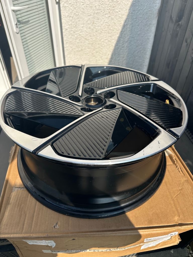 MGS5 18”rotor alloy wheel 