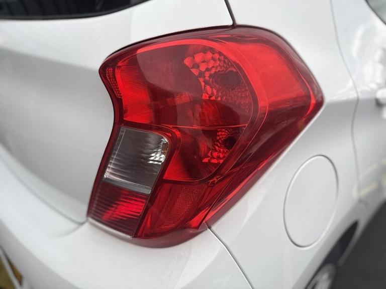 2016 Vauxhall Viva 1.0 SE 5dr [A/C] HATCHBACK PETROL Manual