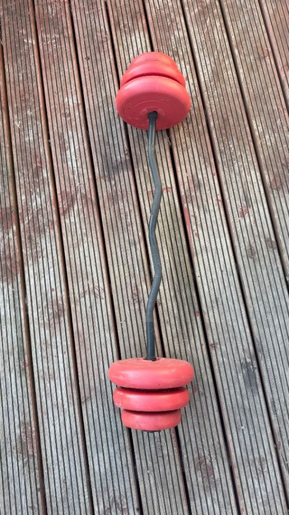 EZ Curl Bar & Weight Plates Set – Approx. 35kg – Great Condition