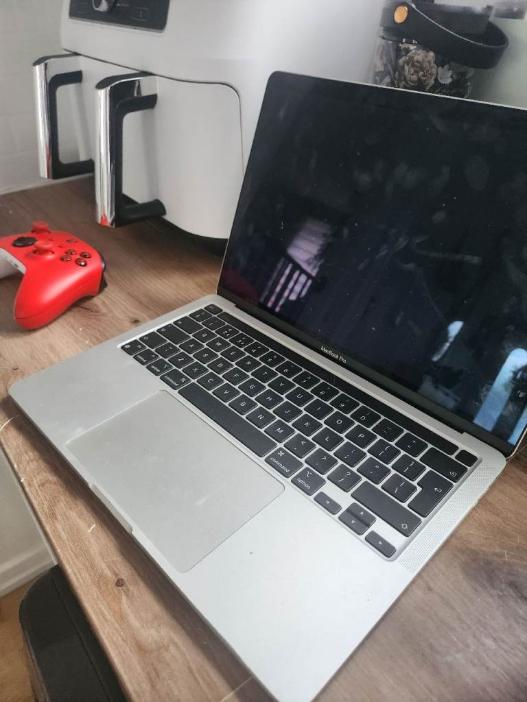 Apple MacBook Pro Laptop – Silver, Good Condition