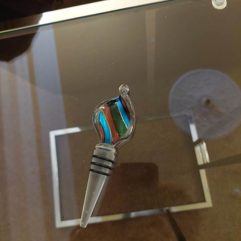 Patterned Glass Wine Bottle Stopper - excellent condition