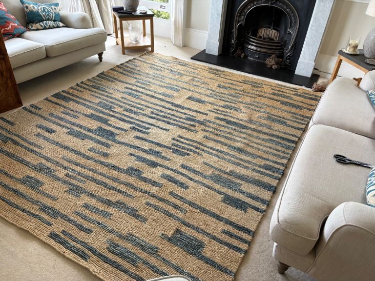 OKA Indian Jute Rug (2.45m x 3.05m) with Blue and Beige Pattern – Fair Condition