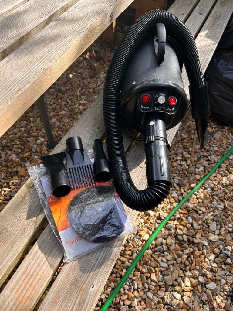 Dog blaster dryer 