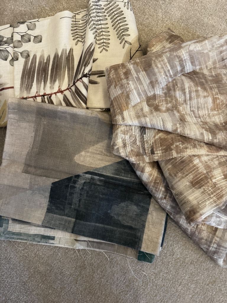 Lots of pieces of cloths different sizes and design free