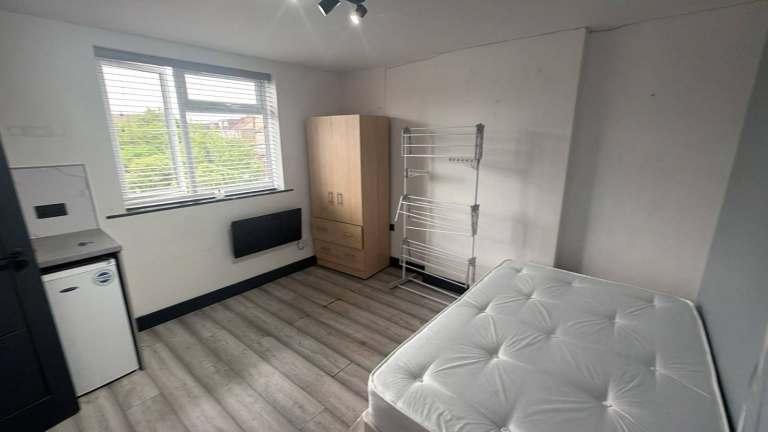 BENEFITS ACCEPTED - Studio Flat Available in Norbury Lambeth SW16
