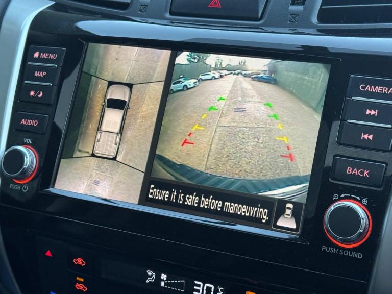  Nissan Navara 2.3 dCi N-Guard Auto 4WD Euro 6 4dr Diesel Automatic