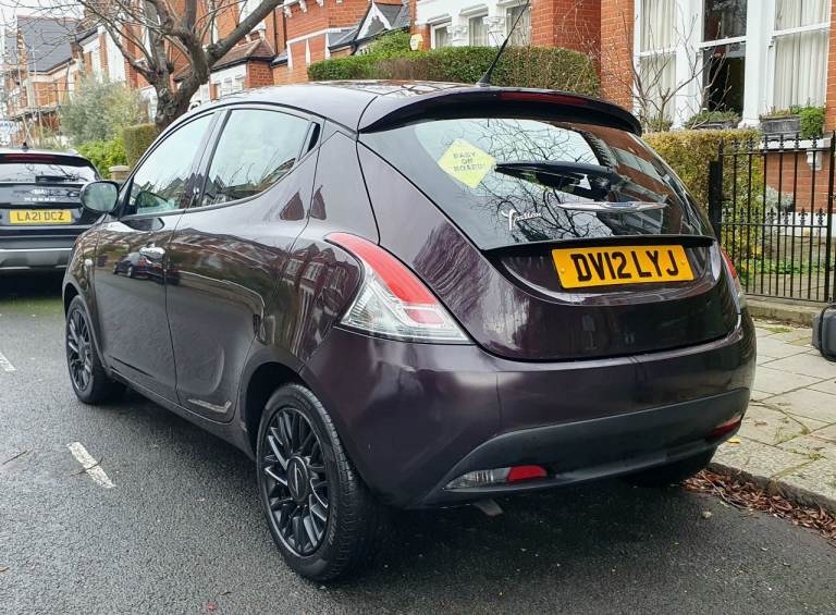 CHRYSLER YPSILON 0.9 TWIN AIR 2012 £1600!!! OPEN TO OFFERS
