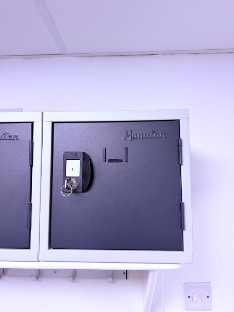 Cube Metal Office/Gym Storage Lockers - Cylinder Lock - Manutan Expert