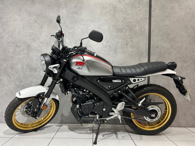 2025 Yamaha XSR125 Legacy - 908 miles 