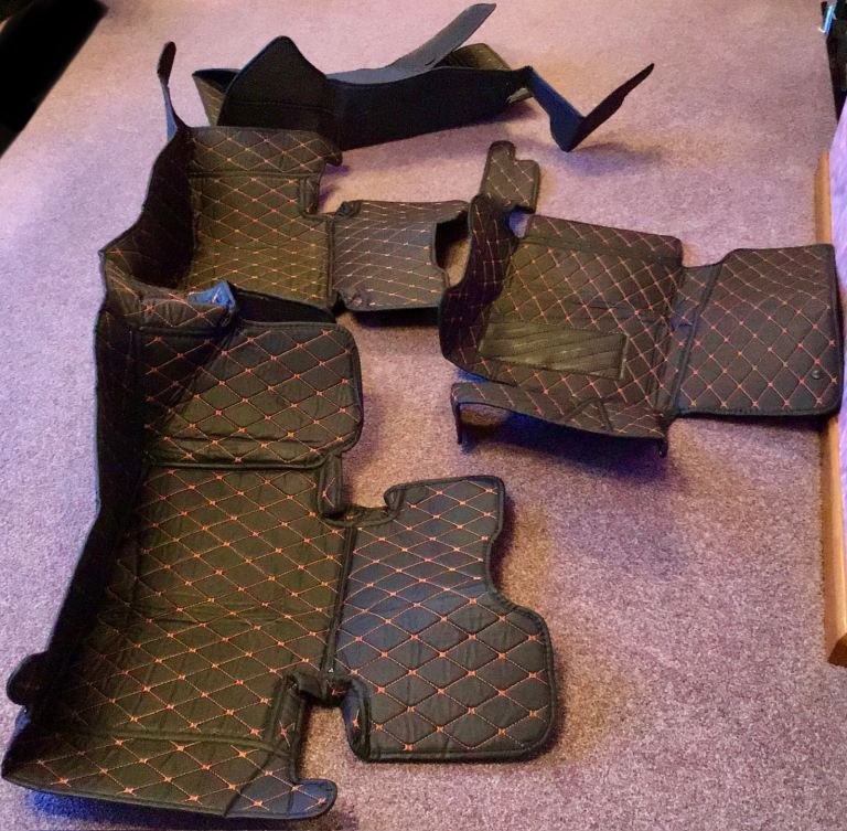 NEW Lexus front and back luxury car floor mats. COST £365 so BARGAIN for £35 !!!!