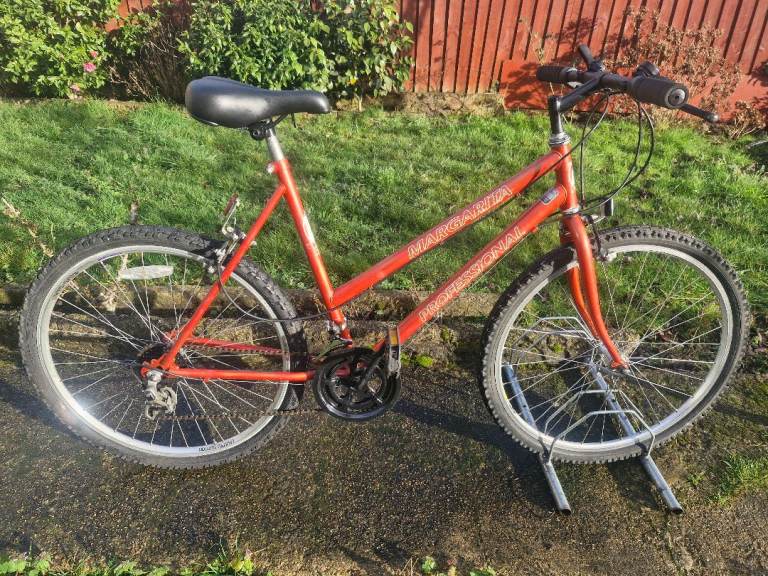 GIRLS LADIES WOMENS ADULTS PROFESSIONAL MARGARITA 26 INCH WHEELS 21 INCH FRAME 18 SPEED BIKE BICYCLE